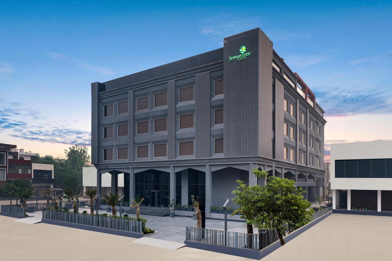 Lemon Tree Hotel, Hisar Екстер'єр фото